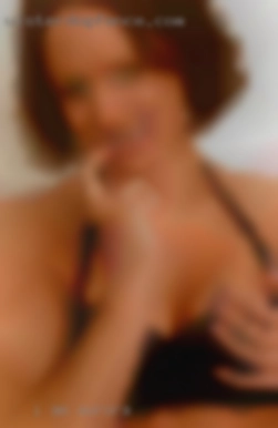 I am 47, 5 ft 7 in in Aurora tall curvy.